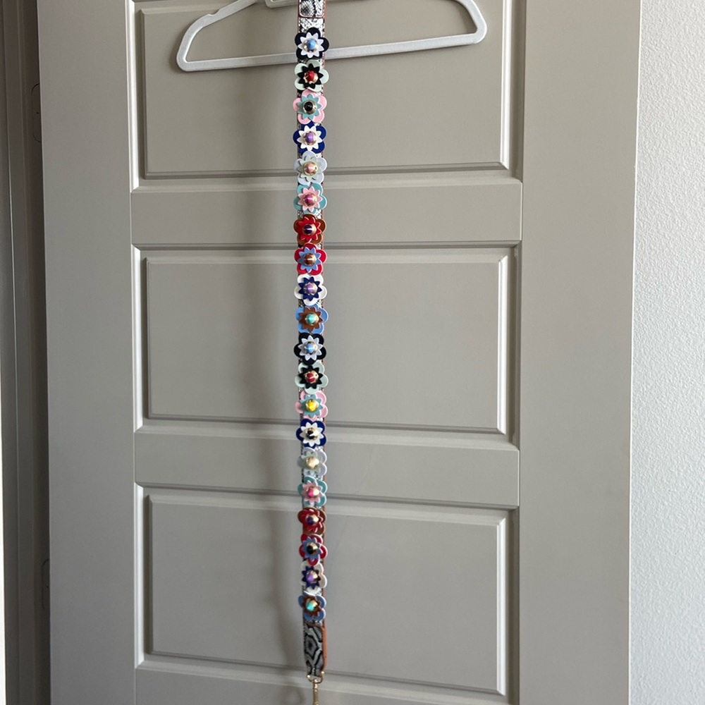 Decorative 43” interchangeable purse strap with brightly colored flowers w/tag